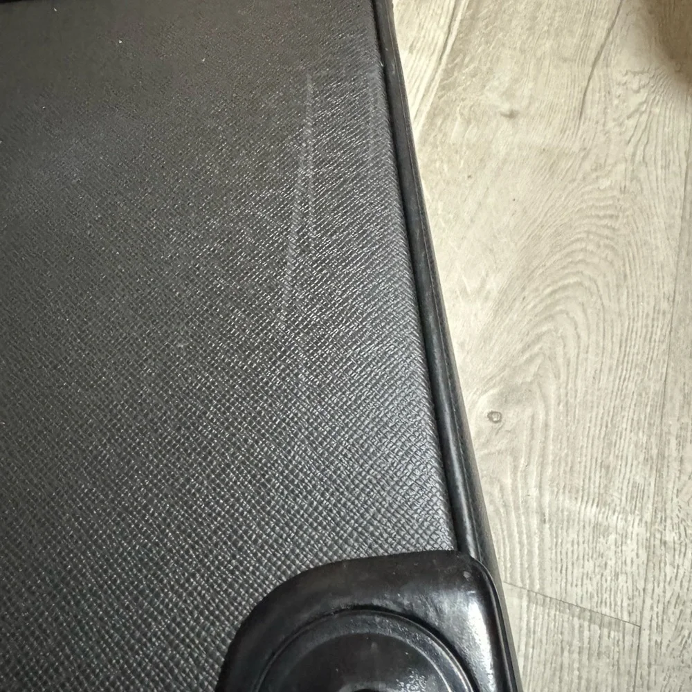 LOUIS VUITTON Taiga Pégase Business 55